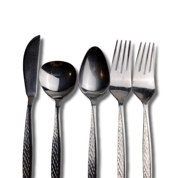 Haddon Hall Stippled Flatware 5 Pieces - Picture 4 of 8